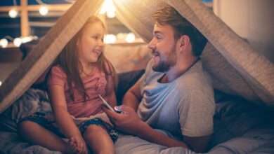 چرا نباید با فرزندان خود دوست شویم؟