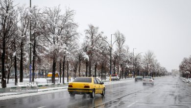 رئیس مرکز ملی پیش‌بینی و مدیریت بحران مخاطرات وضع هوا از ورود یک سامانه بارشی قدرتمند از فردا (۲ اسفند) به کشور خبر داد و گفت: این سامانه که ابتدا وارد شمال‌غرب می‌شود، در روزهای آینده استان‌های زیادی را دربرمی‌گیرد و موجب بارش گسترده برف و باران، کاهش محسوس دما، وزش بادهای شدید و افت دما تا ۱۵ درجه سانتیگراد در برخی مناطق پیش‌بینی می‌شود.