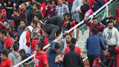 کتککاری ترسناک تماشاگران بعد از بازی پرسپولیس و النصر + ویدیو 3 کتککاری ترسناک تماشاگران بعد از بازی پرسپولیس و النصر + ویدیو