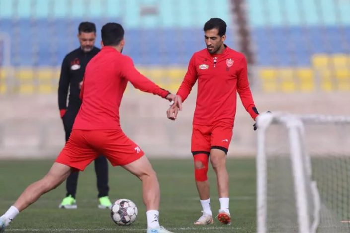 احتمال حضور اورونوف و امیری در دربی؛ پرسپولیس همچنان با غیبت چهار بازیکن کلیدی مواجه است 1 احتمال حضور اورونوف و امیری در دربی؛ پرسپولیس همچنان با غیبت چهار بازیکن کلیدی مواجه است