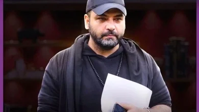 احسان علیخانی از آرمان امیدی، خواننده عصر جدید عیادت کرد.