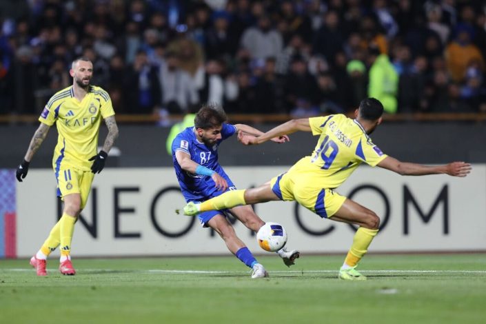 خلاصۀ بازی استقلال 0-3 النصر؛ اشتباهات فردی استقلال را شکست داد! +ویدئو