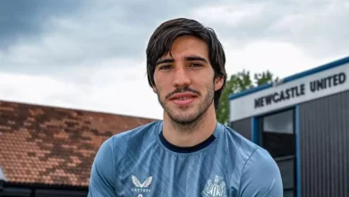 ساندرو تونالی: از اعتیاد به قمار تا مبارزه و بازگشت 8 ساندرو تونالی: از اعتیاد به قمار تا درمان و بازگشت به ورزش