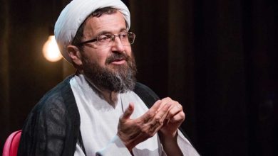 بگو مگوی شهروند با یک روحانی بر سر دلار 105 هزار تومانی باعث قطع برنامه تلویزیون شد +ویدئو 10 بگو مگوی شهروند با یک روحانی بر سر دلار 105 هزار تومانی باعث قطع برنامه تلویزیون قم شد +ویدئو