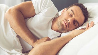 خوابیدن کنار موبایل چه بلایی بر سر مغز میآورد؟ 7 خوابیدن کنار موبایل چه بلایی بر سر مغز میآورد؟