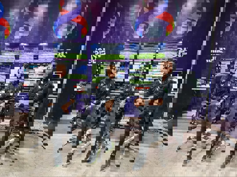 داور