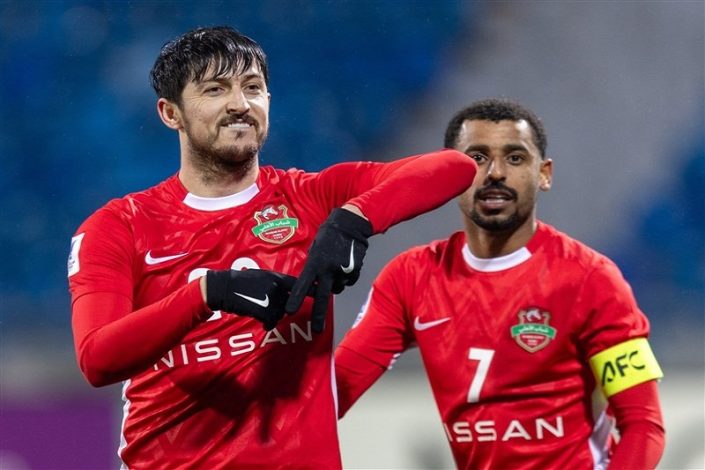 مصدومیت شدید سردار آزمون در فینال لیگ کاپ امارات؛ سردار به بازیهای ملی میرسد؟ 1 مصدومیت شدید سردار آزمون در فینال لیگ کاپ امارات