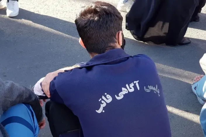 این مرد برای دیدن خواننده مورد علاقه خود دزدی کرد! 1 این مرد برای دیدن خواننده مورد علاقه خود دزدی کرد!
