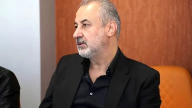 پرسپولیسیها همچنان علیه درویش؛ شعار تند هواداران خانم علیه مدیرعامل +ویدئو 9 پرسپولیسیها همچنان علیه درویش؛ شعار تند هواداران خانم علیه مدیرعامل +ویدئو