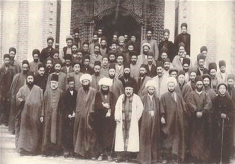 روایتی از به پادشاهی رسیدن رضاخان سردارسپه؛ در مجلس موسسان چه گذشت؟ 2 روایتی از به پادشاهی رسیدن رضاخان سردارسپه؛ در مجلس موسسان چه گذشت؟
