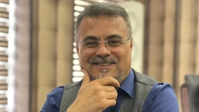 مدیرعامل استقلال: به شوخی به درویش گفتم 1000 میلیارد بدهی داریم؛ بدهی پرسپولیس بیشتر از اینهاست! 10 مدیرعامل استقلال: به شوخی به درویش گفتم 1000 میلیارد بدهی داریم؛ بدهی پرسپولیس بیشتر از اینهاست!