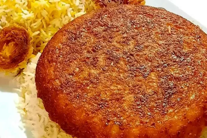 آیا خوردن ته دیگ مضر است؟ 1 آیا خوردن ته دیگ مضر است