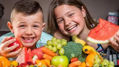 این میوه دشمن دندان‌های شما است