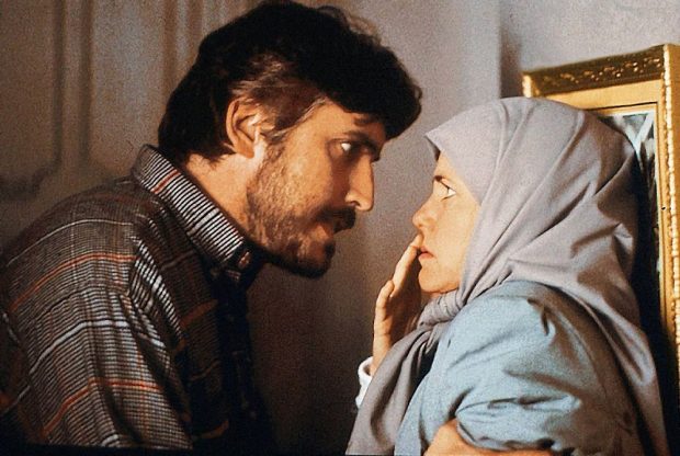 5 فیلم خارجی که درباره ایران ساخته شده است 3 بدون دخترم هرگز (Not Without My Daughter) – ۱۹۹۱