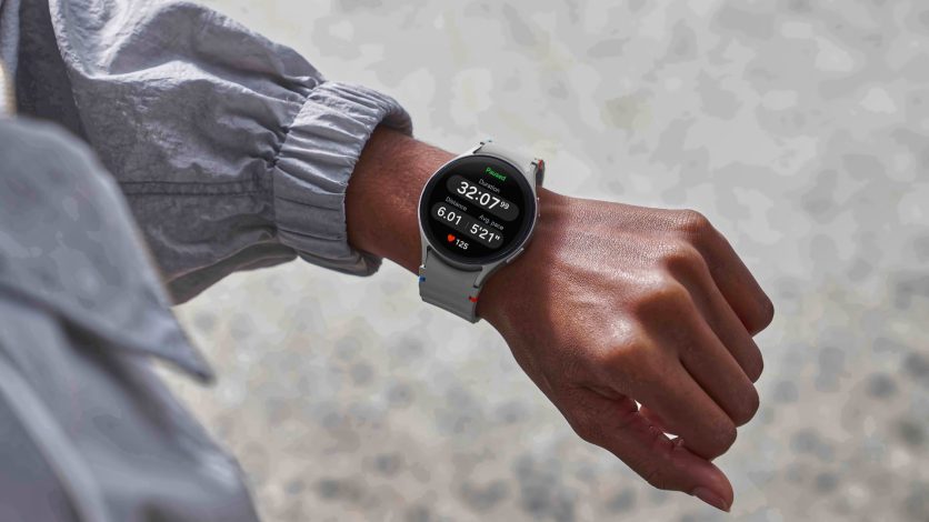 سامسونگ Galaxy Watch 7؛ کیفیت بالا، قیمت پایینتر از همیشه در آمازون 1 سامسونگ Galaxy Watch 7؛ کیفیت بالا، قیمت پایینتر از همیشه در آمازون