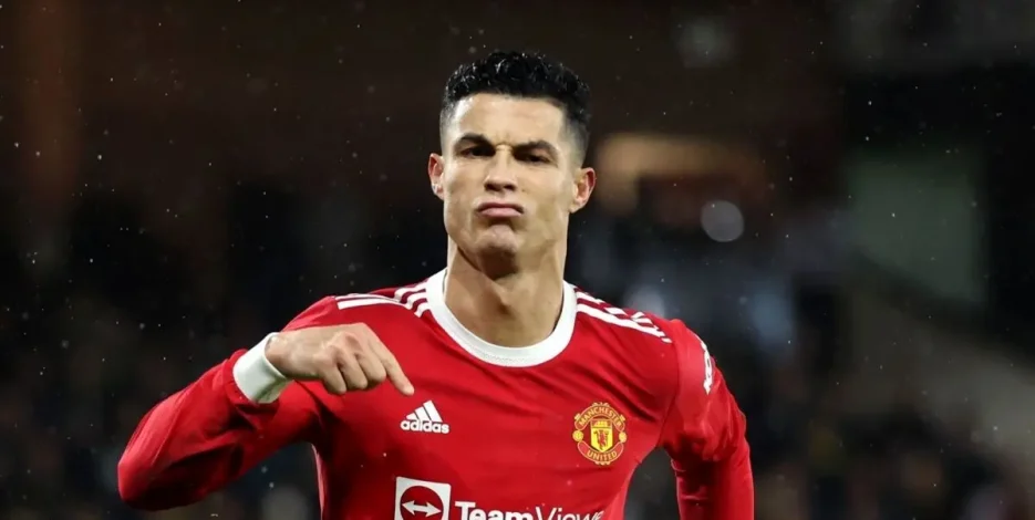 النصر آماده تمدید با رونالدو؛ حقوق روزانه نیممیلیون یورو! 1 النصر آماده تمدید با رونالدو؛ حقوق روزانه نیممیلیون یورو!