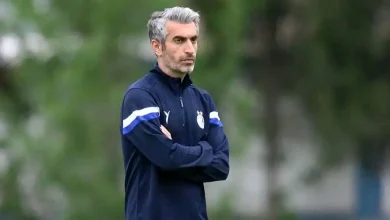 فوتبال ایران: بنزهای لوکس در خیابانهای پرچاله! 6 فوتبال ایران: بنزهای لوکس در خیابانهای پرچاله!