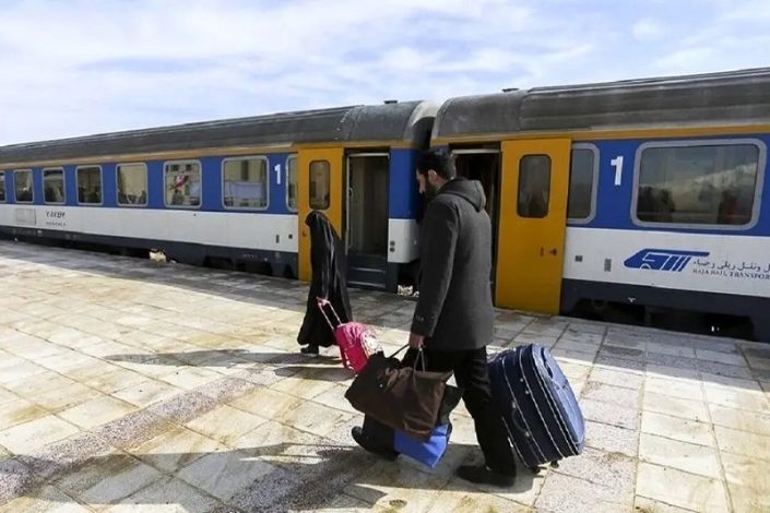 زمان پیش فروش بلیت قطارهای مسافری خرداد 1404 اعلام شد 1 زمان پیش فروش بلیت قطارهای مسافری خرداد 1404