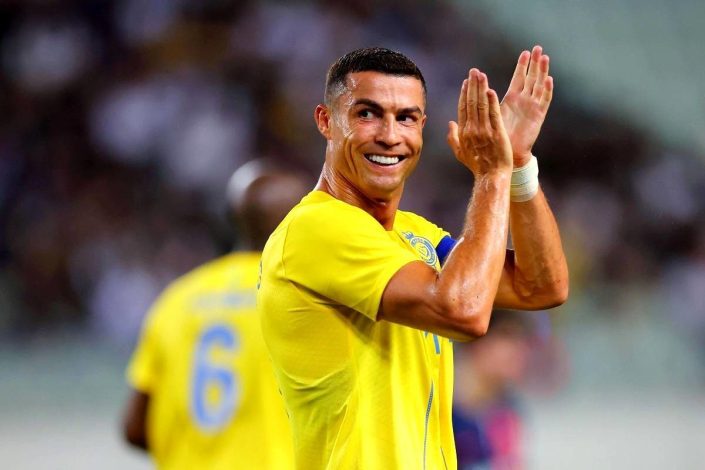 دستمزد خیرهکننده رونالدو در النصر؛ ثانیهای ۱۳ یورو! 1 دستمزد خیرهکننده رونالدو در النصر؛ ثانیهای ۱۳ یورو!