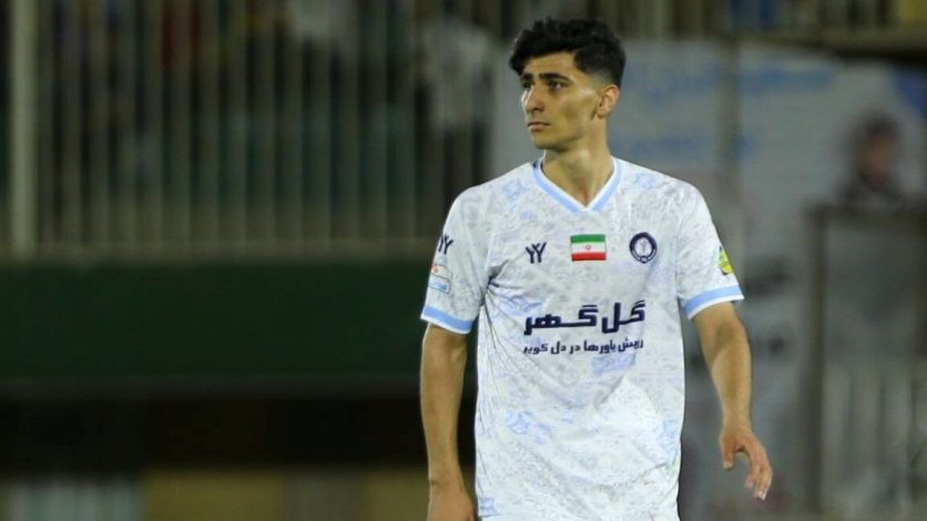 امیرمحمد رزاقنیا با قراردادی سهساله به استقلال پیوست 1 امیرمحمد رزاقنیا با قراردادی سهساله به استقلال پیوست