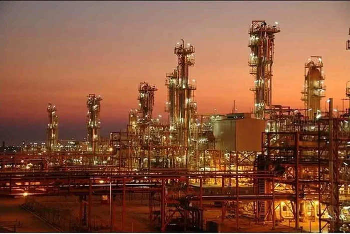 تکذیب آسیبدیدگی پالایشگاه آبادان 1 تکذیب آسیبدیدگی پالایشگاه آبادان