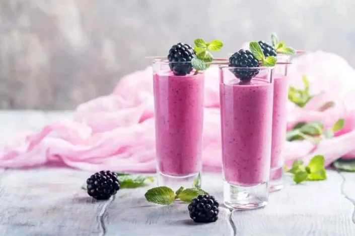 طرز تهیه میلک شیک شاتوت؛ نوشیدنی خنک برای روزهای گرم 1 میلک شیک شاتوت