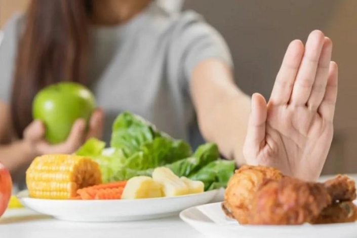 خوراکی های ممنوعه در روزهای گرم تابستان 1 خوراکی های ممنوعه در روزهای گرم تابستان