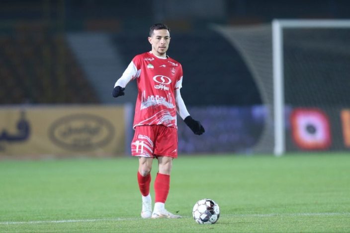 واکنش احمدزاده به منتقدان بازگشتش به پرسپولیس 1 واکنش احمدزاده به منتقدان بازگشتش به پرسپولیس