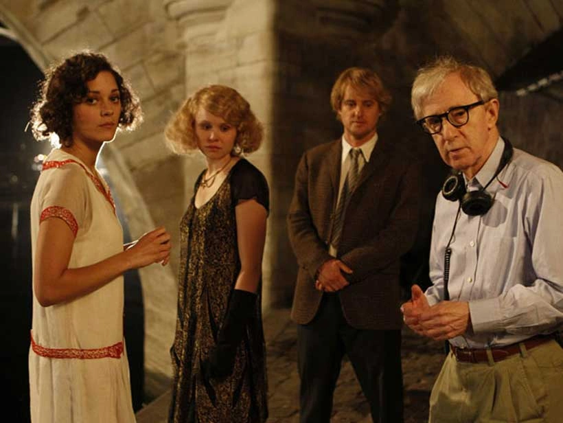 نیمه شب در پاریس (Midnight in Paris)