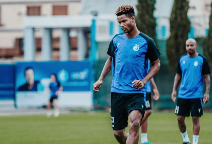 اندونگ در استقلال میماند 1 اندونگ در تیم استقلال میماند