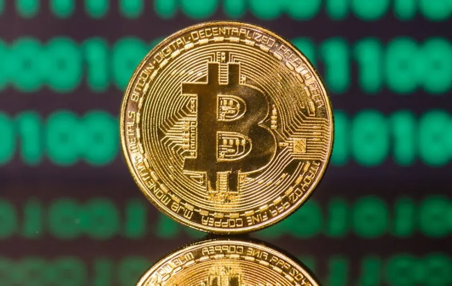 سلطه بیت کوین در سال ۲۰۲۵: بیت کوین چگونه دل سرمایه‌گذاران را به دست آورد؟