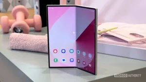 ۵ جایگزین برای Galaxy Z Fold 7؛ انتخابهایی هوشمندانهتر و ارزانتر 2 سامسونگ Galaxy Z Fold 6