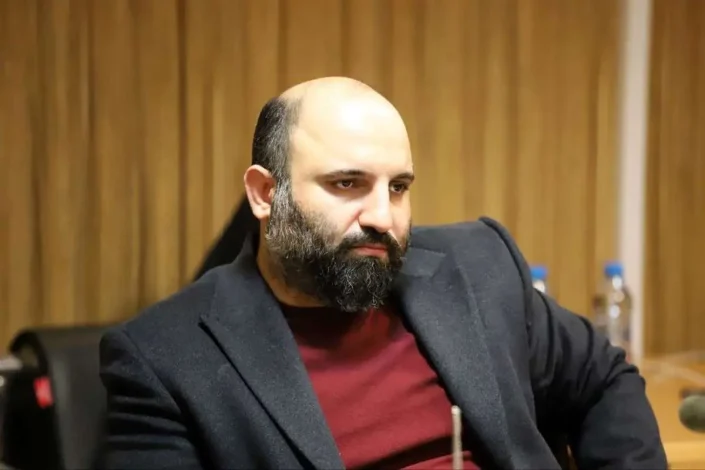 درخواست عجیب نماینده شورای شهر رشت از اسرائیل: پزشکیان را ترور کنید! 1 درخواست عجیب نماینده شورای شهر رشت از اسرائیل