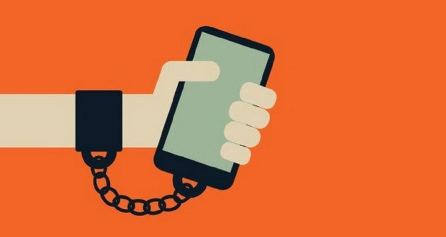 مطالعه و تمرکز در عصر نوتیفیکیشن: آیا فناوری همیشه مفید است؟