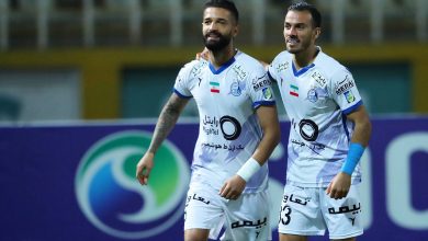 احتمال جدایی سهرابیان و جلالی از استقلال به دلیل قانون خدمت نظام وظیفه 2 دو مدافع کلیدی استقلال با پیگیری نظام وظیفه مواجه شدهاند و احتمال جدایی آنها قبل از شروع فصل جدید وجود دارد.