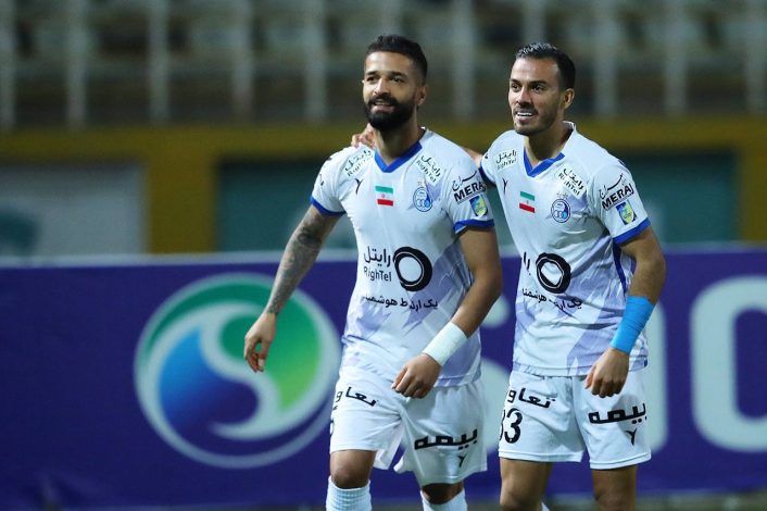 دو مدافع کلیدی استقلال با پیگیری نظام وظیفه مواجه شده‌اند و احتمال جدایی آن‌ها قبل از شروع فصل جدید وجود دارد.