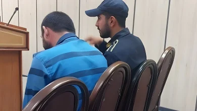 جوان ۳۷ ساله‌ای که با زیرکی و طرح نقشه قبلی مرتکب ۳ قتل شده و با زیرکی سعی کرده بود خود را روان‌پریش جلوه دهد، در دادگاه به 3 بار قصاص و احکام سنگین دیگر محکوم شد.