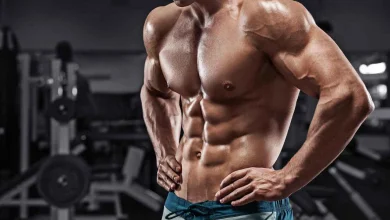 با این ۸ حرکت ورزشی شکم‌ات تخت کن!