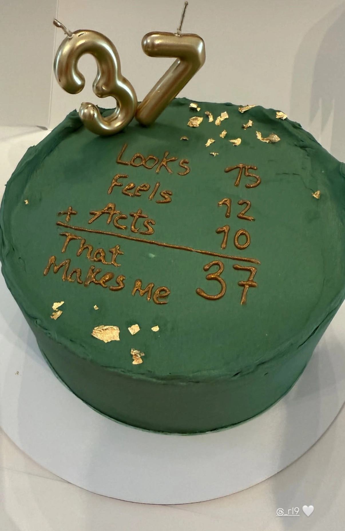 اعداد بامزه کیک تولد روبرت لواندوفسکی+ عکس