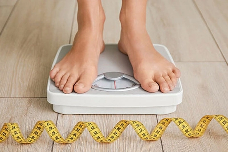 آیا کم کردن ۴.۵ کیلو وزن در یک ماه واقع‌بینانه است؟