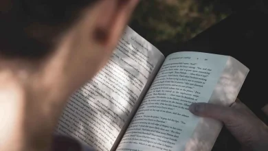 تفاوت درک مغز از گوش دادن و خواندن چیست؟