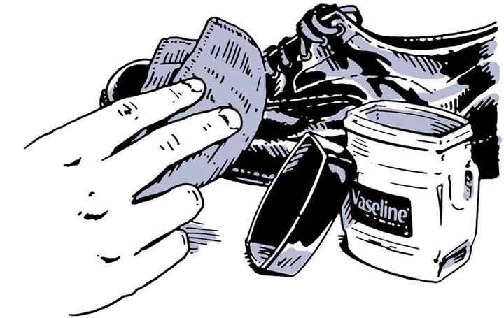 راهنمای تصویری نگهداری از کفش‌ های چرمی