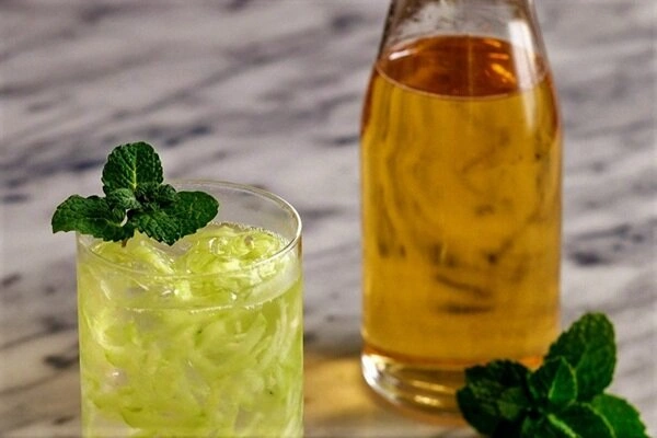 خواص شگفت‌آور سکنجبین؛ از بهبود اعصاب و روان تا تقویت معده و قلب