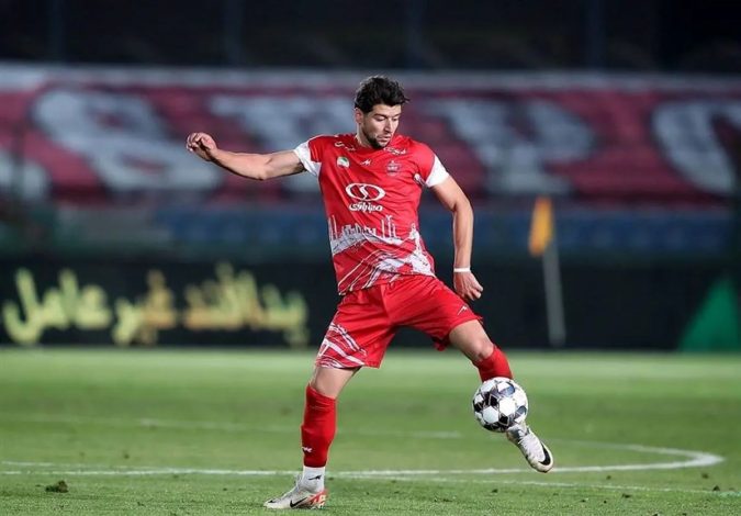 پرسپولیس قرارداد سردار دورسون و سعید مهری را فسخ کرد