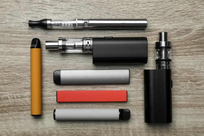 سیگارهای الکترونیکی: راه حل ترک سیگار یا تهدیدی جدید برای سلامت؟