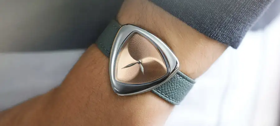 ساعت آنوما A1 اپتیکال