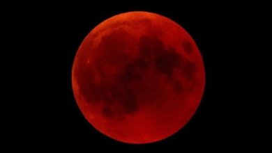 ساعت دقیق ماه گرفتگی 16 شهریور 1404 +مناطق رصد و نحوه مشاهده 6 ماهگرفتگی به زلزلههای بزرگ ارتباط دارد؟