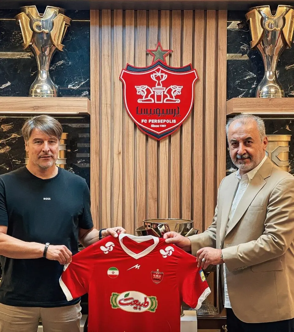 میشائیل اونینگ رسما به پرسپولیس پیوست +عکس 2 میشائیل اونینگ رسما به پرسپولیس پیوست
