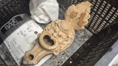 کشف چراغ روغنی رومی با دهانهای شبیه دهان انسان در هلند 2 کشف چراغ روغنی رومی با دهانهای شبیه دهان انسان در هلند