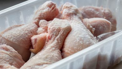 پنج غذایی که هرگز نباید مستقیم از فریزر روی گاز بگذارید 7 پنج غذایی که هرگز نباید مستقیم از فریزر روی گاز بگذارید